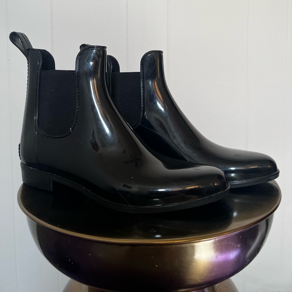 London Fog Short Wellies - Picture 1 of 4